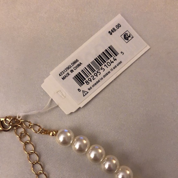 Betsey Johnson Faux Pearl Necklace + Bow, Starfish & Santa Seahorse Charms NWT - Picture 5 of 13